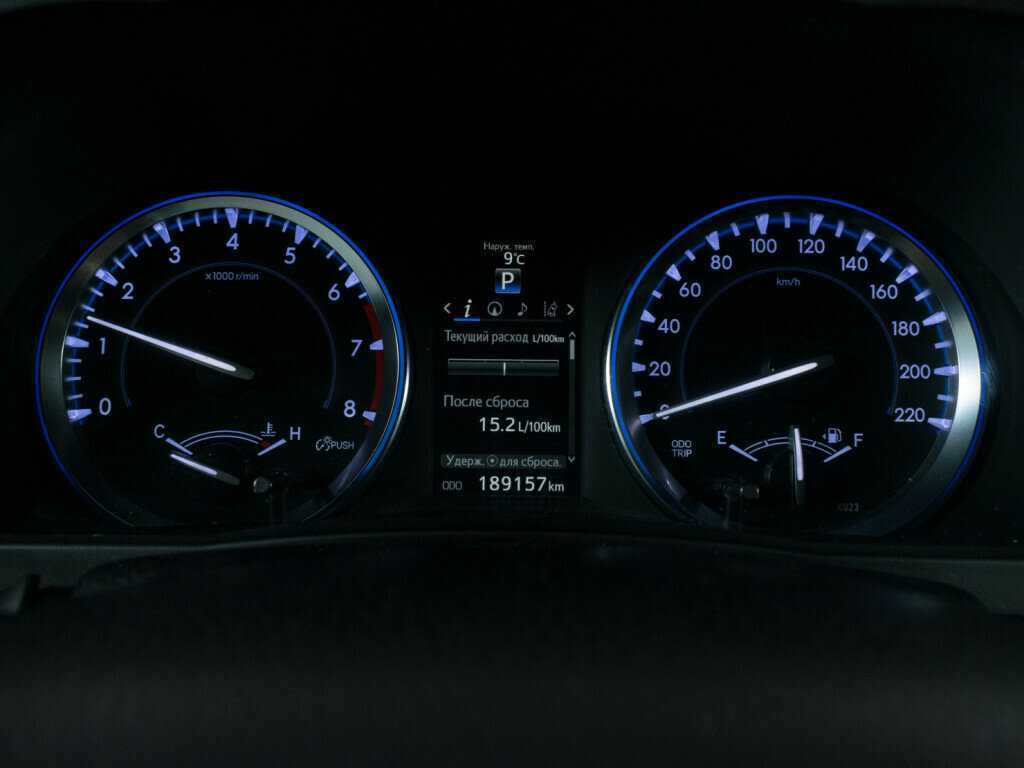 Купить Toyota Highlander с пробегом. Фото: #10