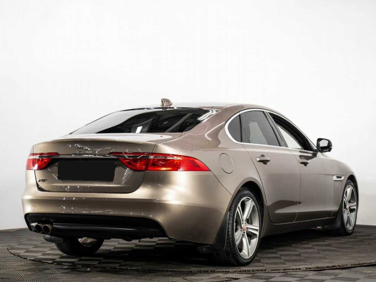Купить Jaguar XF с пробегом. Фото: #3