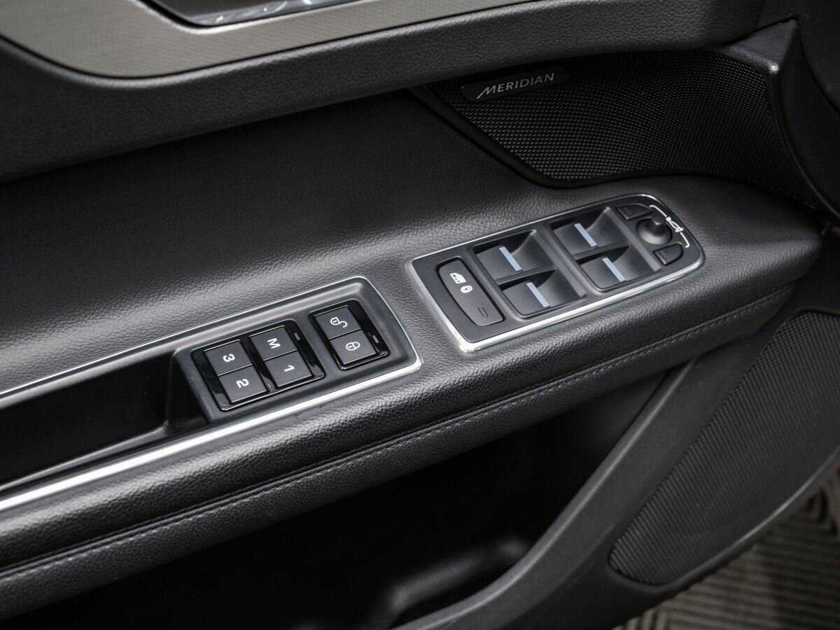 Купить Jaguar XF с пробегом. Фото: #15