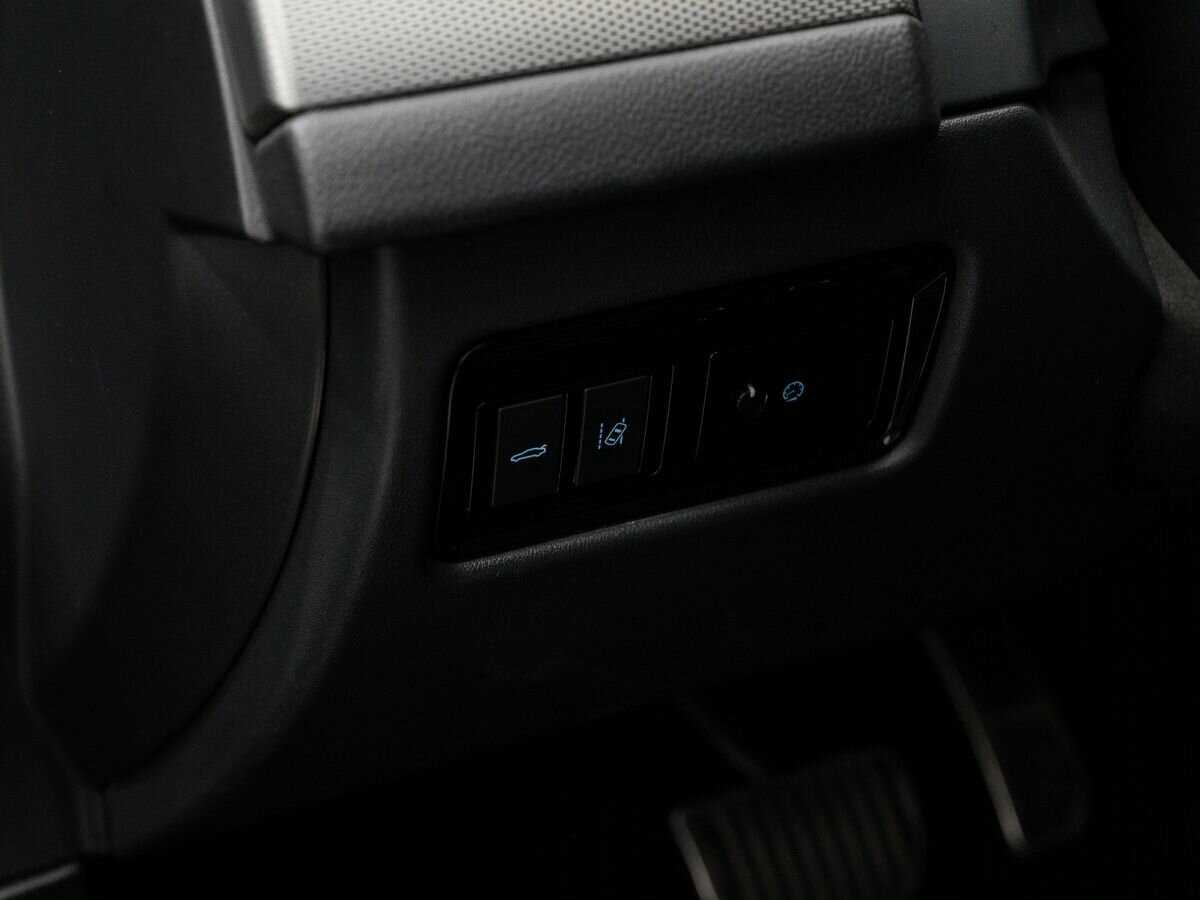 Купить Jaguar XF с пробегом. Фото: #17