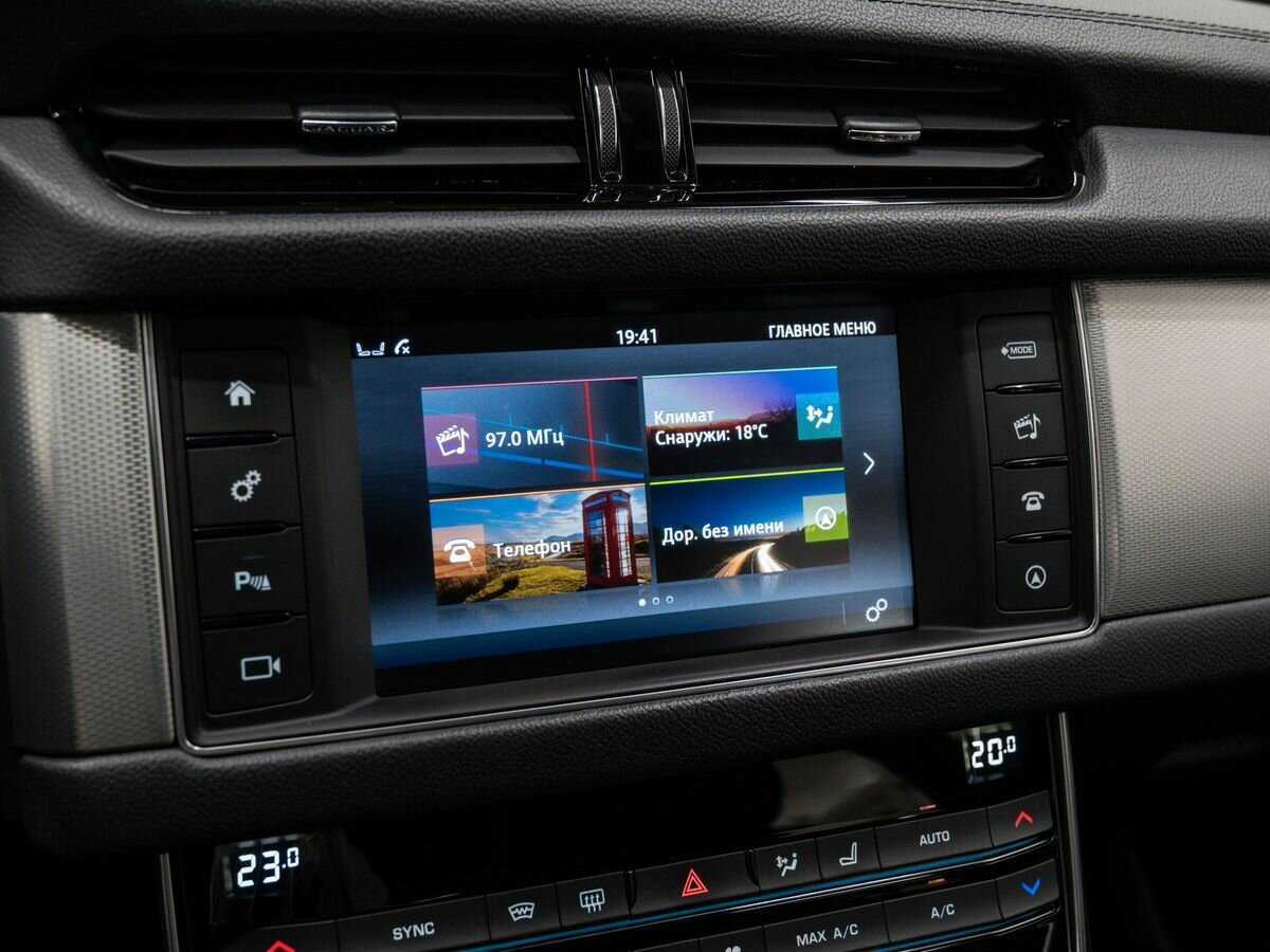 Купить Jaguar XF с пробегом. Фото: #21