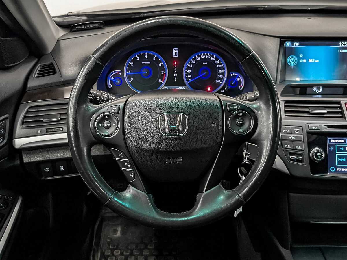 Купить Honda Crosstour с пробегом. Фото: #19