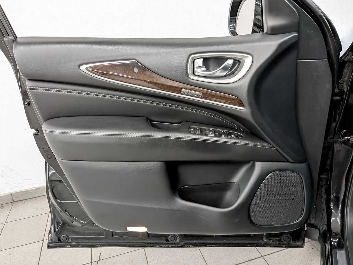 Купить Infiniti QX60 с пробегом. Фото: #18