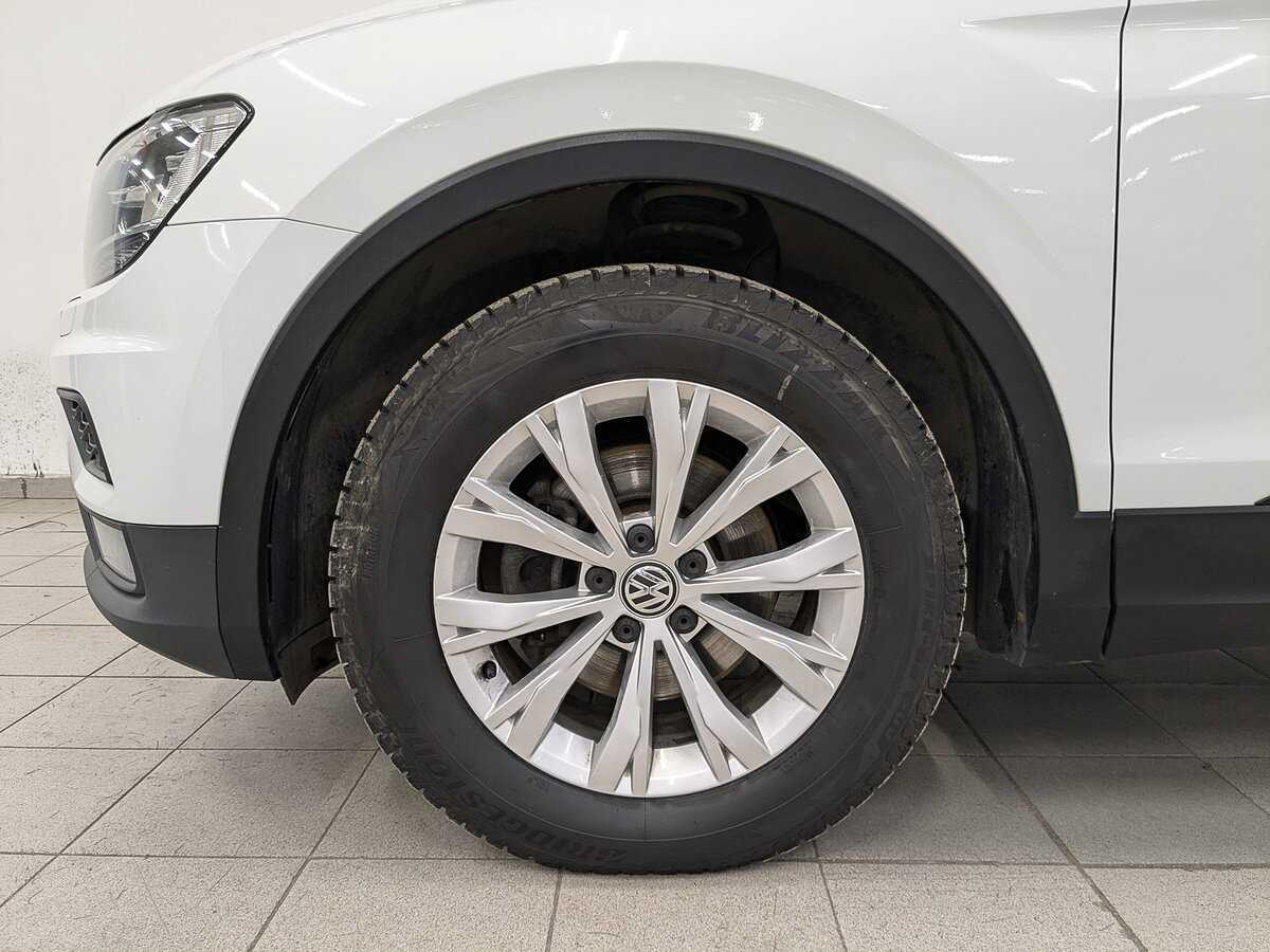 Купить Volkswagen Tiguan с пробегом. Фото: #11