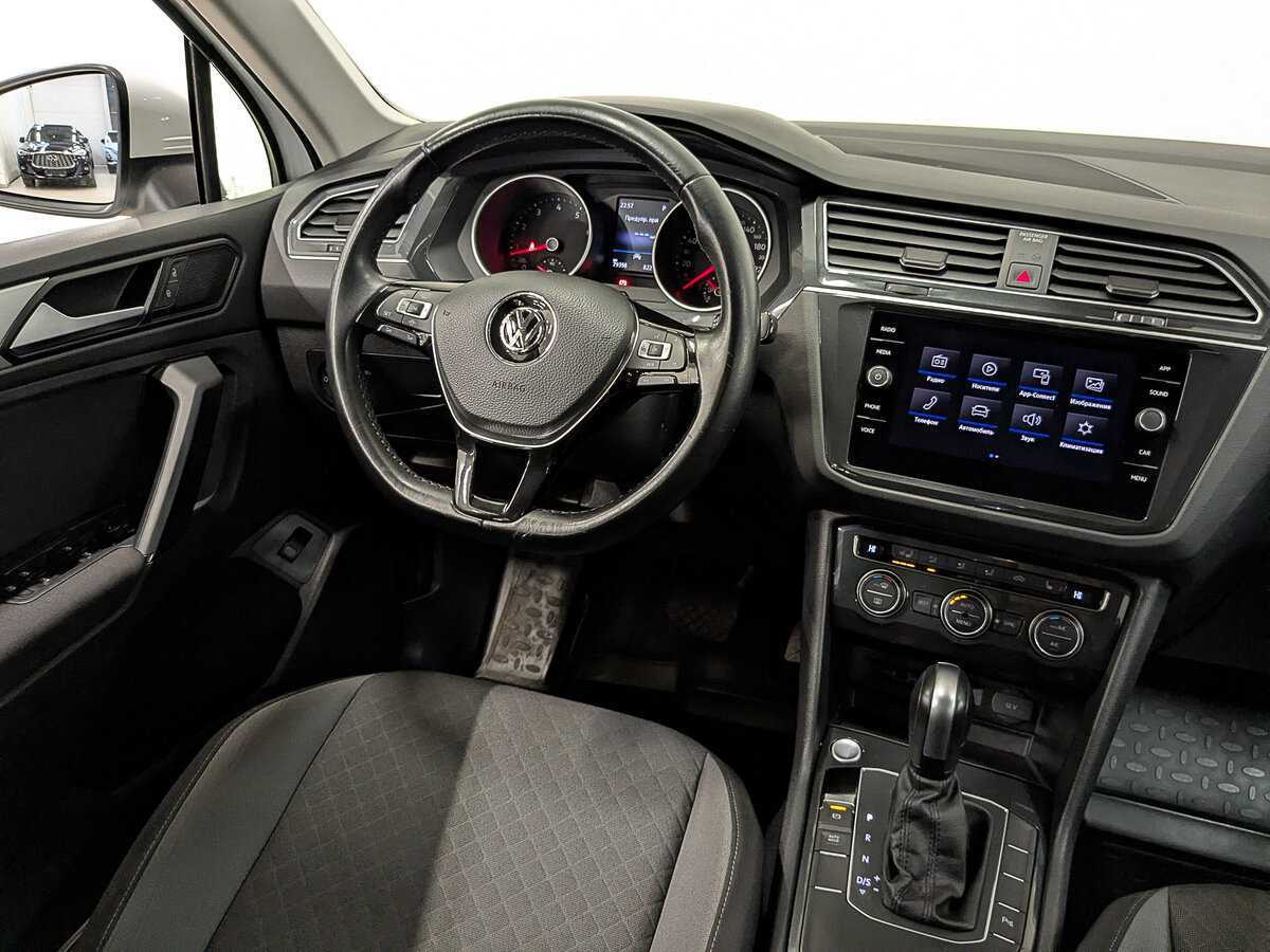 Купить Volkswagen Tiguan с пробегом. Фото: #26