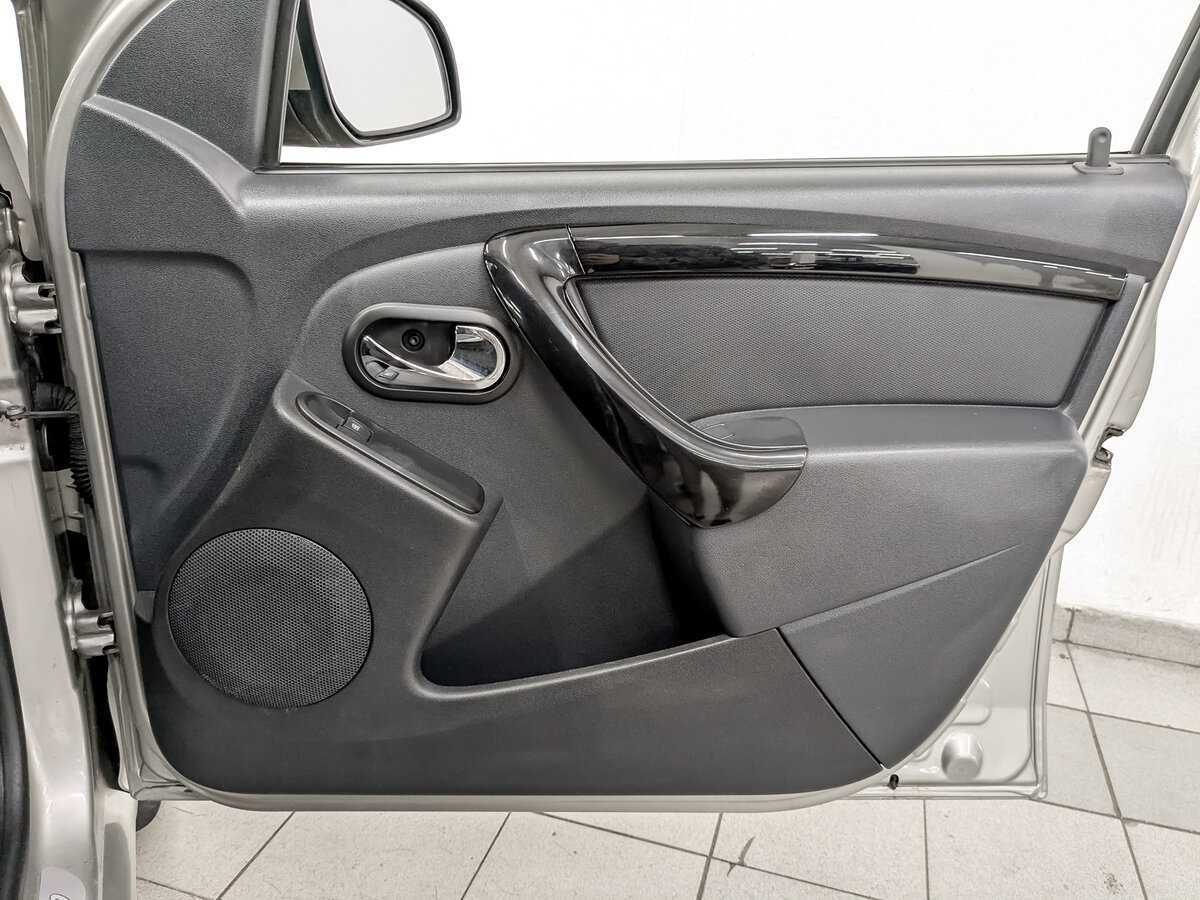 Купить Lada (ВАЗ) Largus с пробегом. Фото: #21