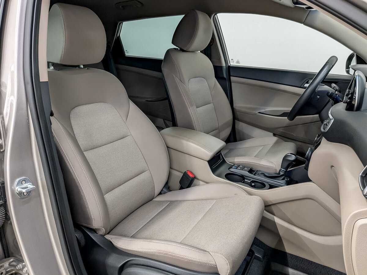 Купить Hyundai Tucson с пробегом. Фото: #22