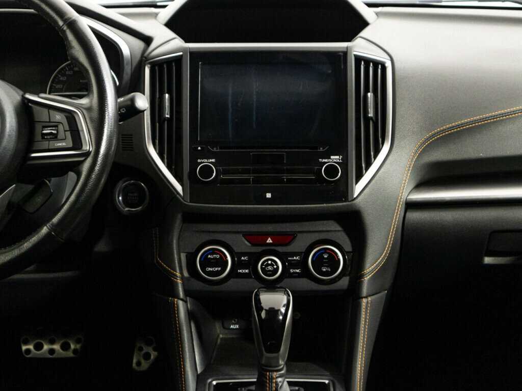 Купить Subaru XV с пробегом. Фото: #13