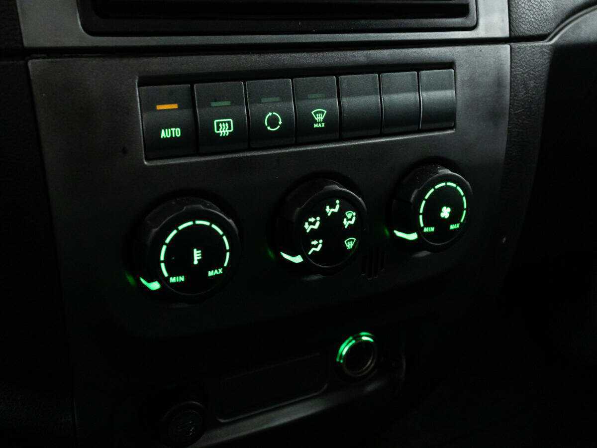 Купить УАЗ Patriot с пробегом. Фото: #14