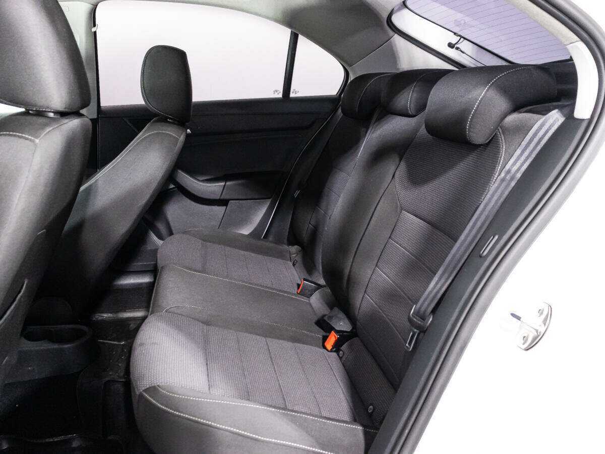 Купить Skoda Rapid с пробегом. Фото: #5