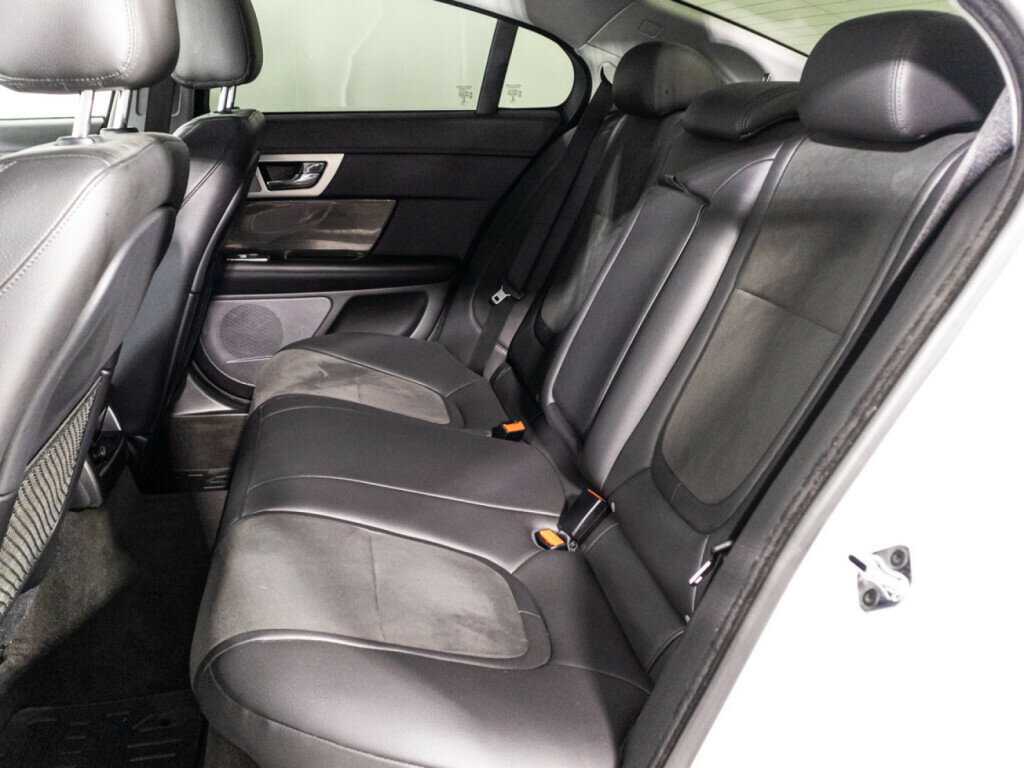 Купить Jaguar XF с пробегом. Фото: #9