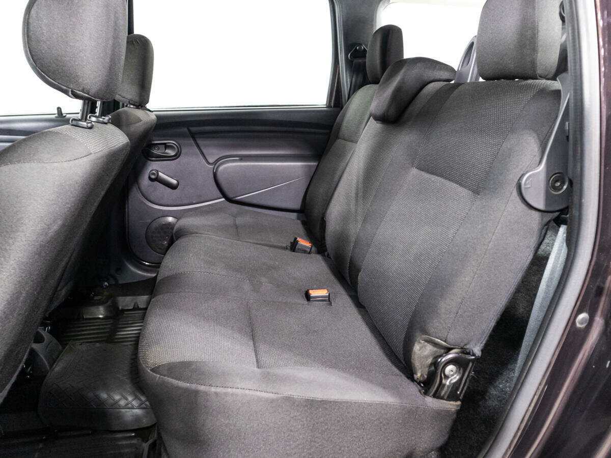 Купить Lada (ВАЗ) Largus с пробегом. Фото: #9