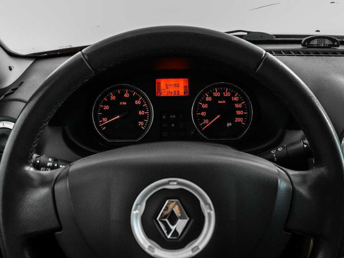 Купить Renault Sandero с пробегом. Фото: #13