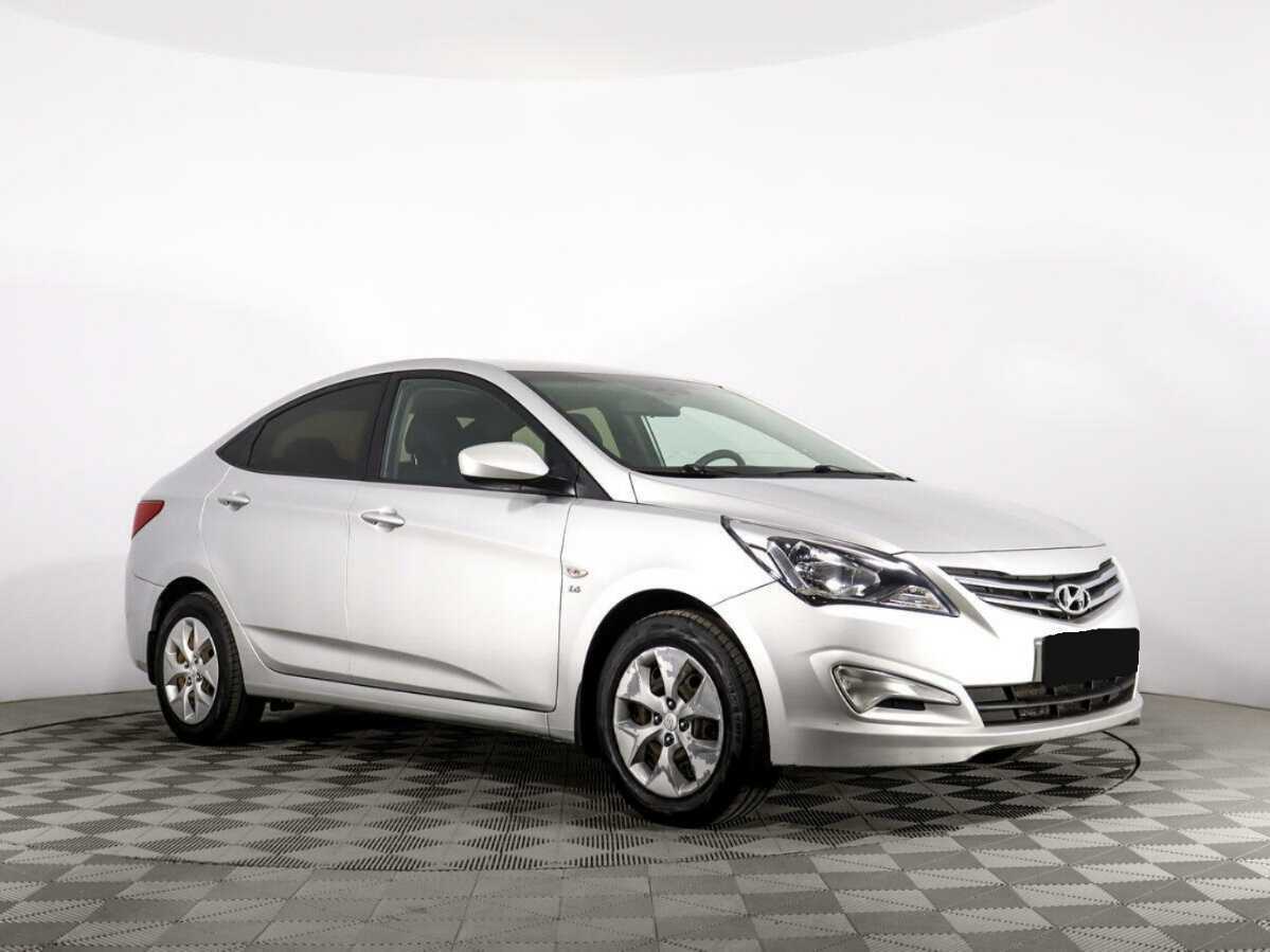 Купить Hyundai Solaris с пробегом. Фото: #2