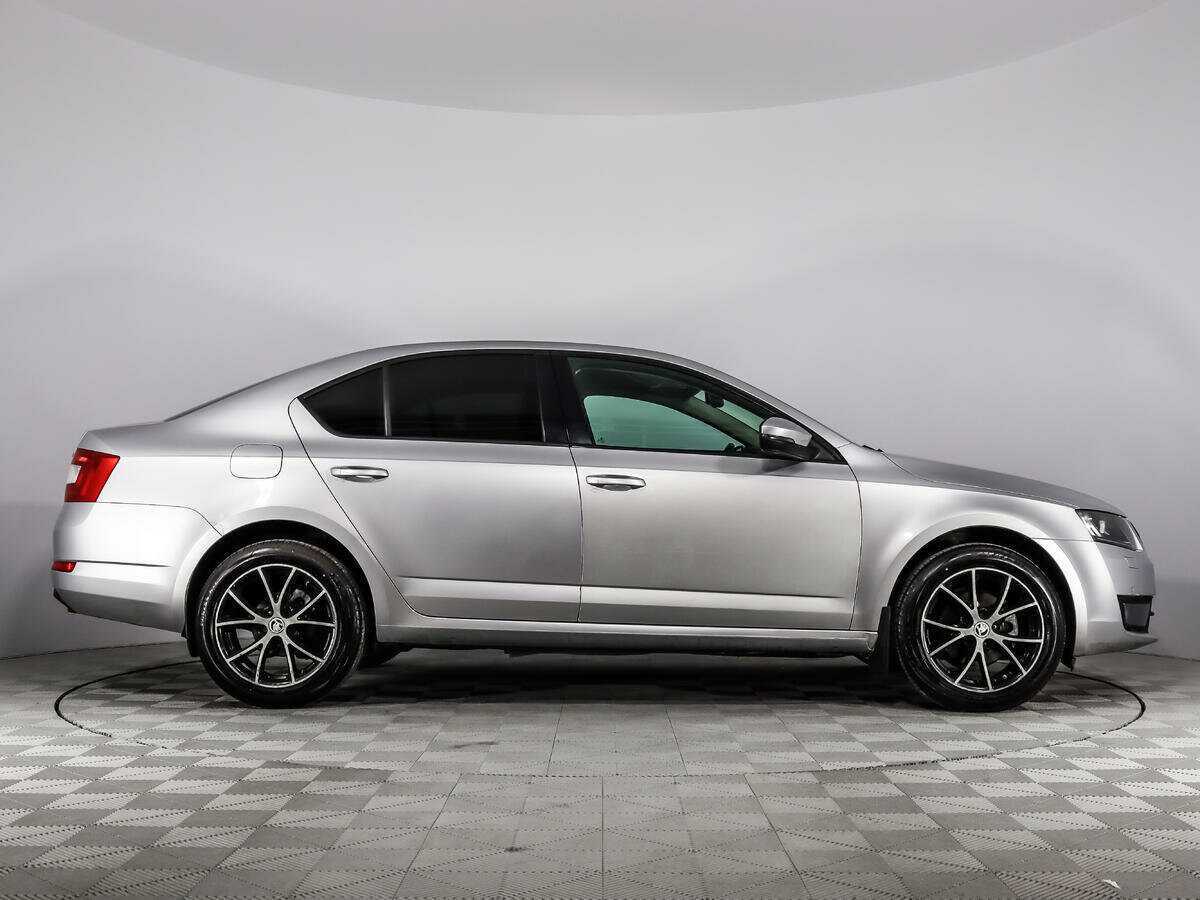 Купить Skoda Octavia с пробегом. Фото: #3