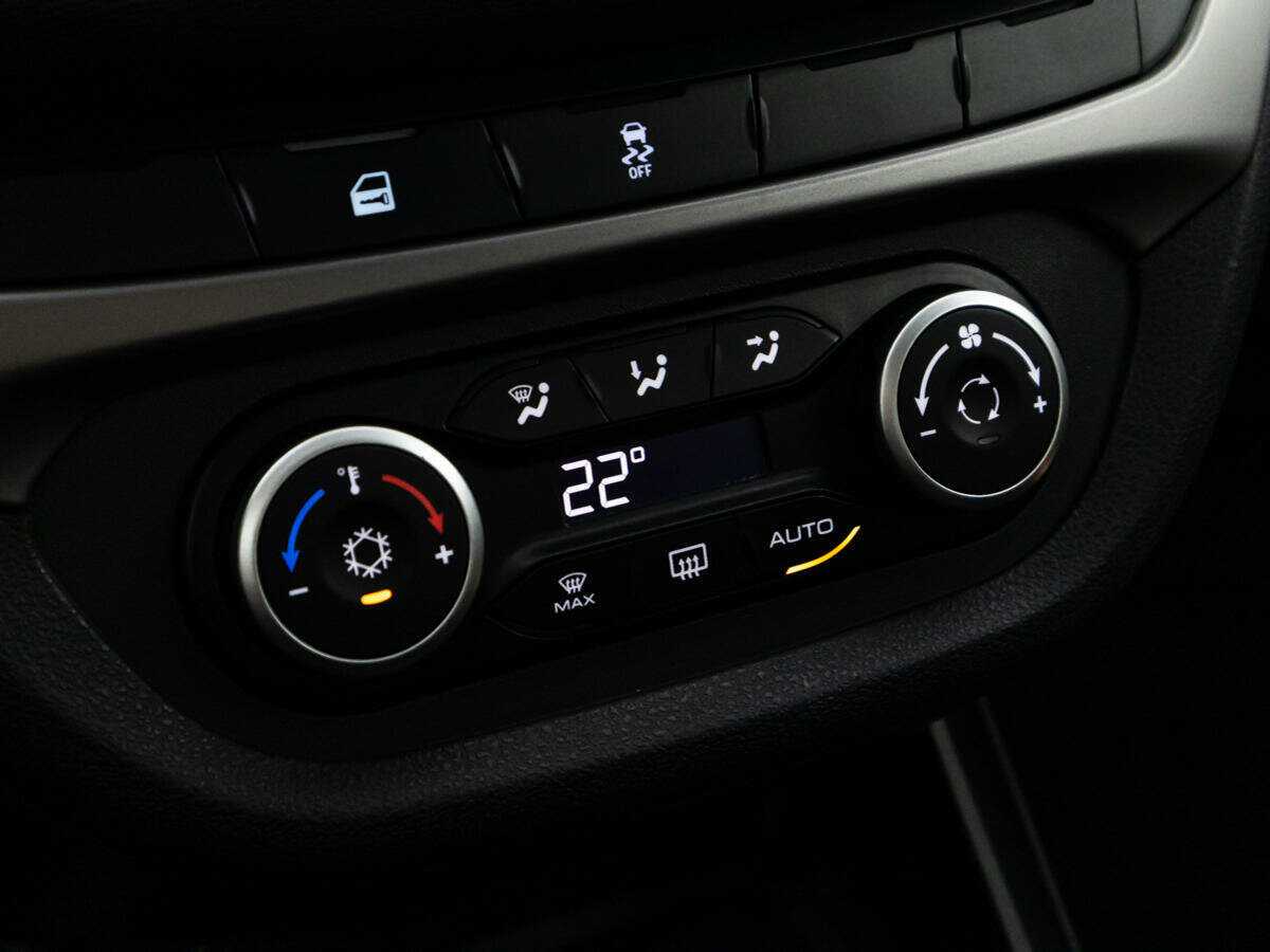 Купить Lada (ВАЗ) Vesta с пробегом. Фото: #15