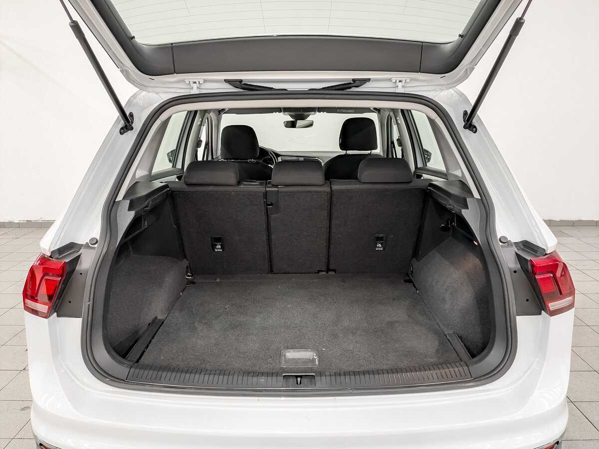 Купить Volkswagen Tiguan с пробегом. Фото: #8