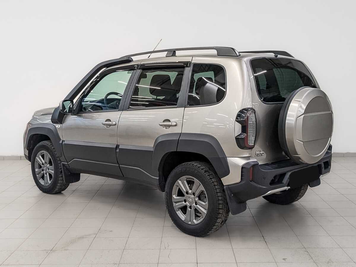 Купить Lada (ВАЗ) Niva с пробегом. Фото: #6