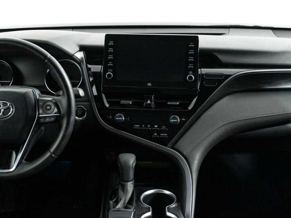 Купить Toyota Camry с пробегом. Фото: #13