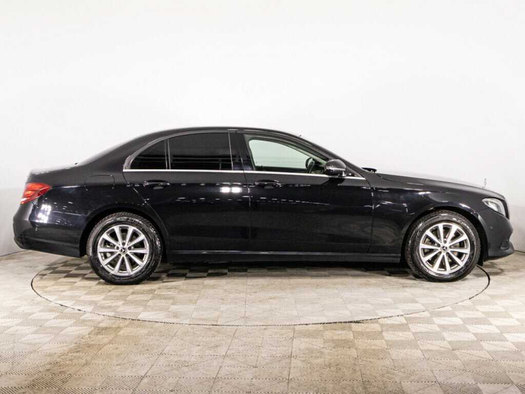 Купить Mercedes-Benz E-Класс с пробегом. Фото: #3