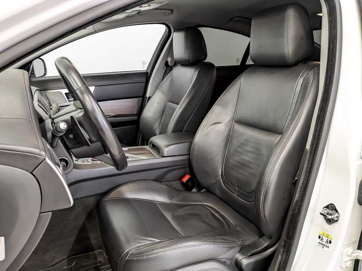 Купить Jaguar XF с пробегом. Фото: #19