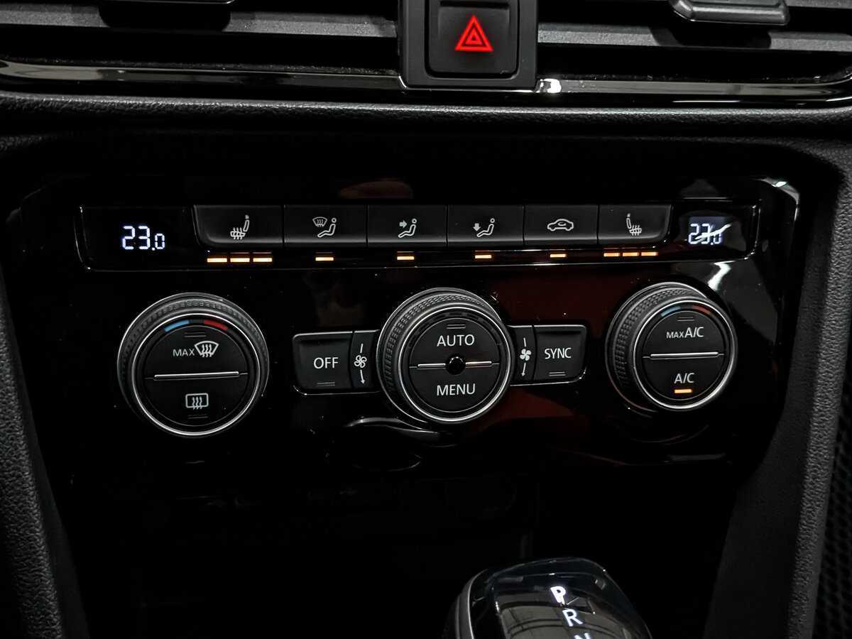 Купить Volkswagen Taos с пробегом. Фото: #20