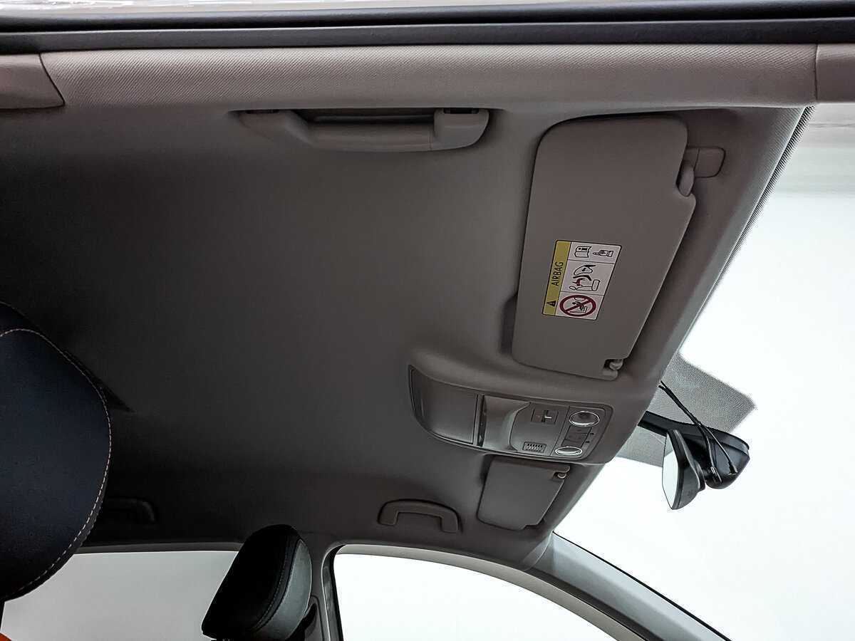 Купить Volkswagen Taos с пробегом. Фото: #22