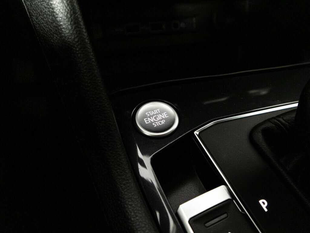 Купить Volkswagen Tiguan с пробегом. Фото: #18