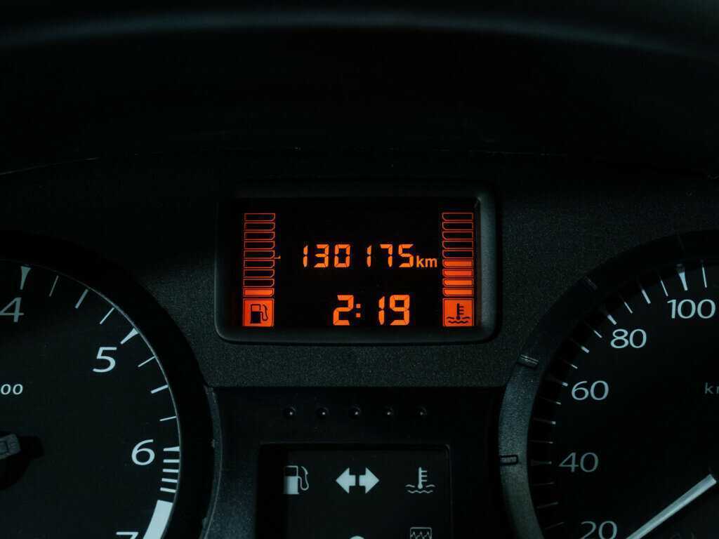 Купить Lada (ВАЗ) Largus с пробегом. Фото: #10