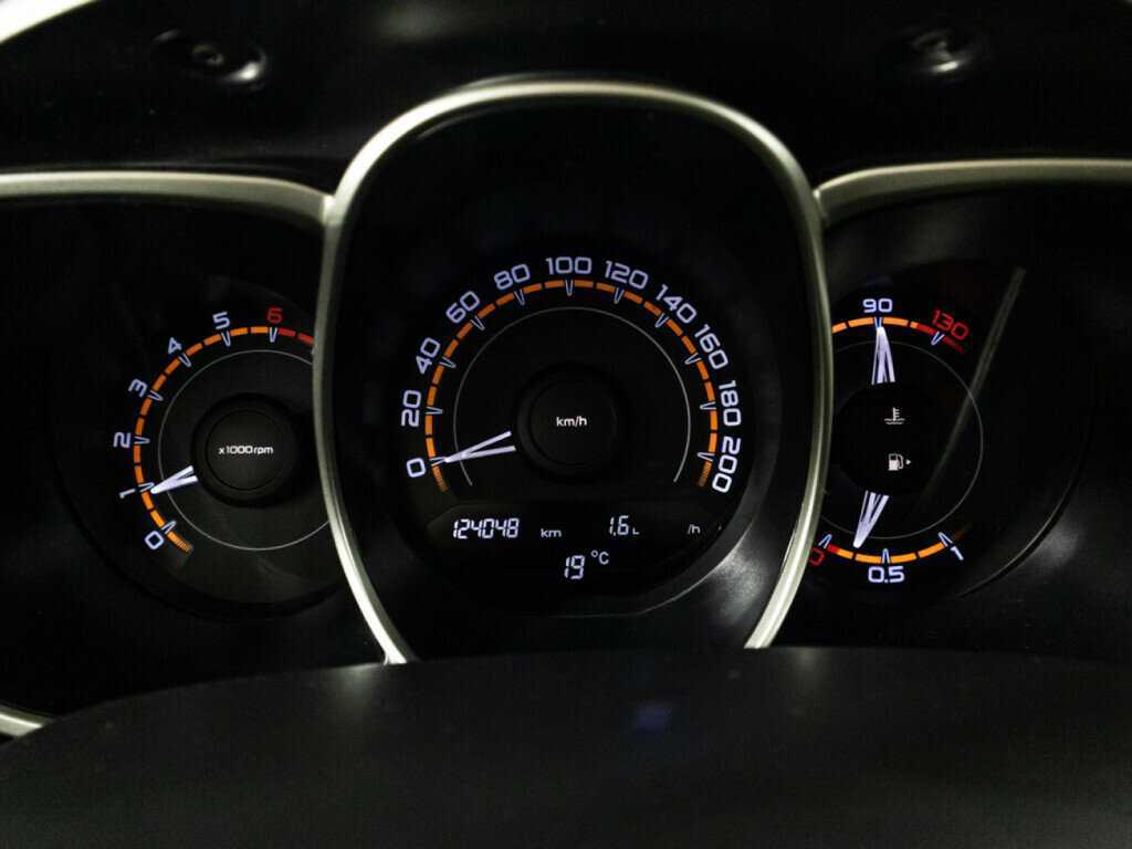 Купить Lada (ВАЗ) Vesta с пробегом. Фото: #11