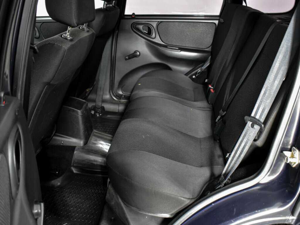 Купить Chevrolet Niva с пробегом. Фото: #9