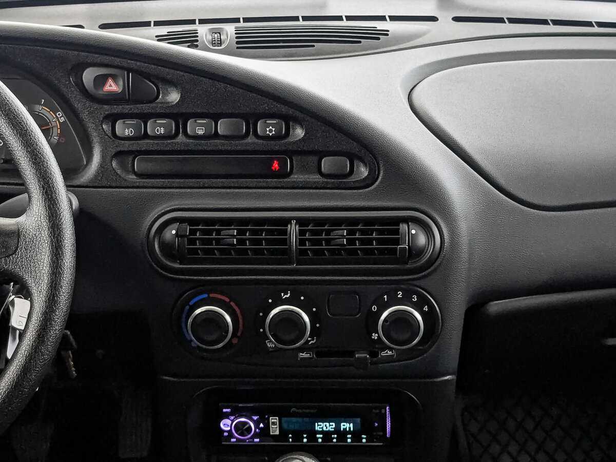 Купить Lada (ВАЗ) Niva с пробегом. Фото: #16