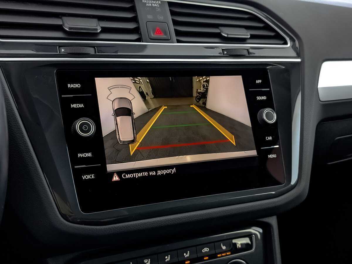 Купить Volkswagen Tiguan с пробегом. Фото: #27
