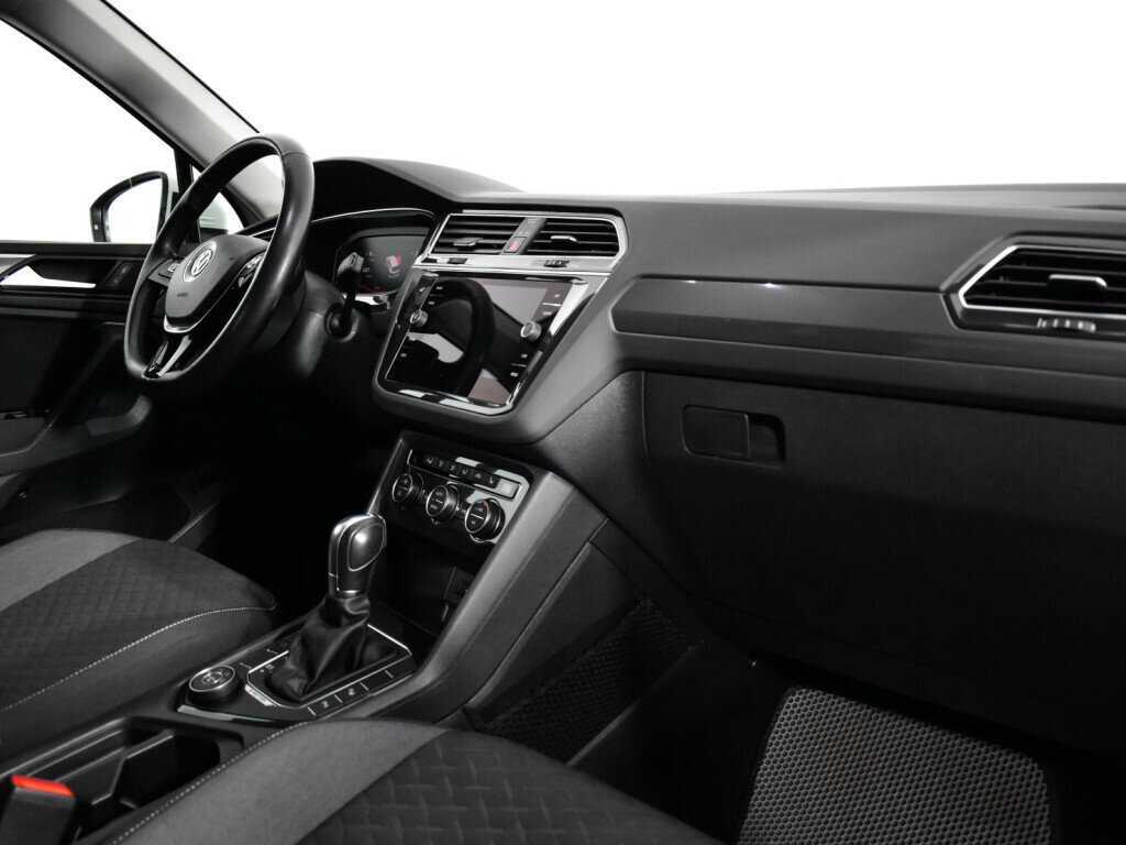 Купить Volkswagen Tiguan с пробегом. Фото: #8