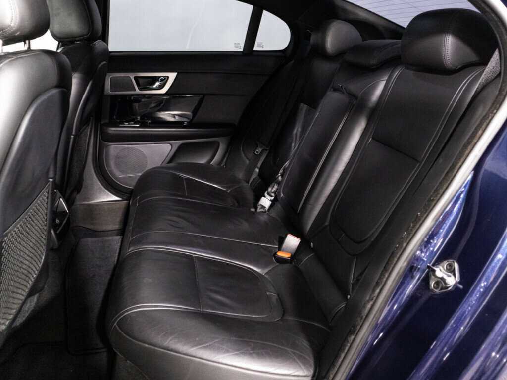 Купить Jaguar XF с пробегом. Фото: #9