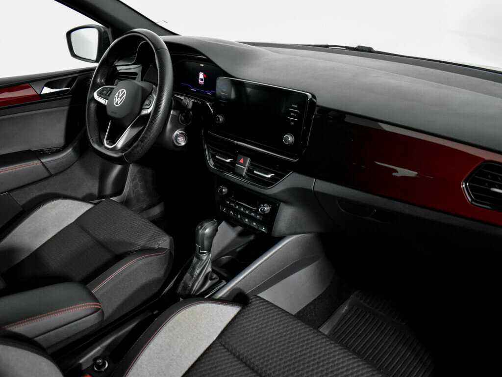 Купить Volkswagen Polo с пробегом. Фото: #10