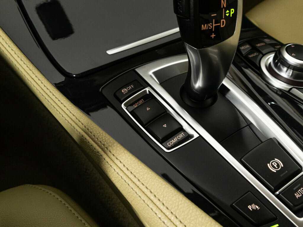 Купить BMW 5 серии с пробегом. Фото: #19