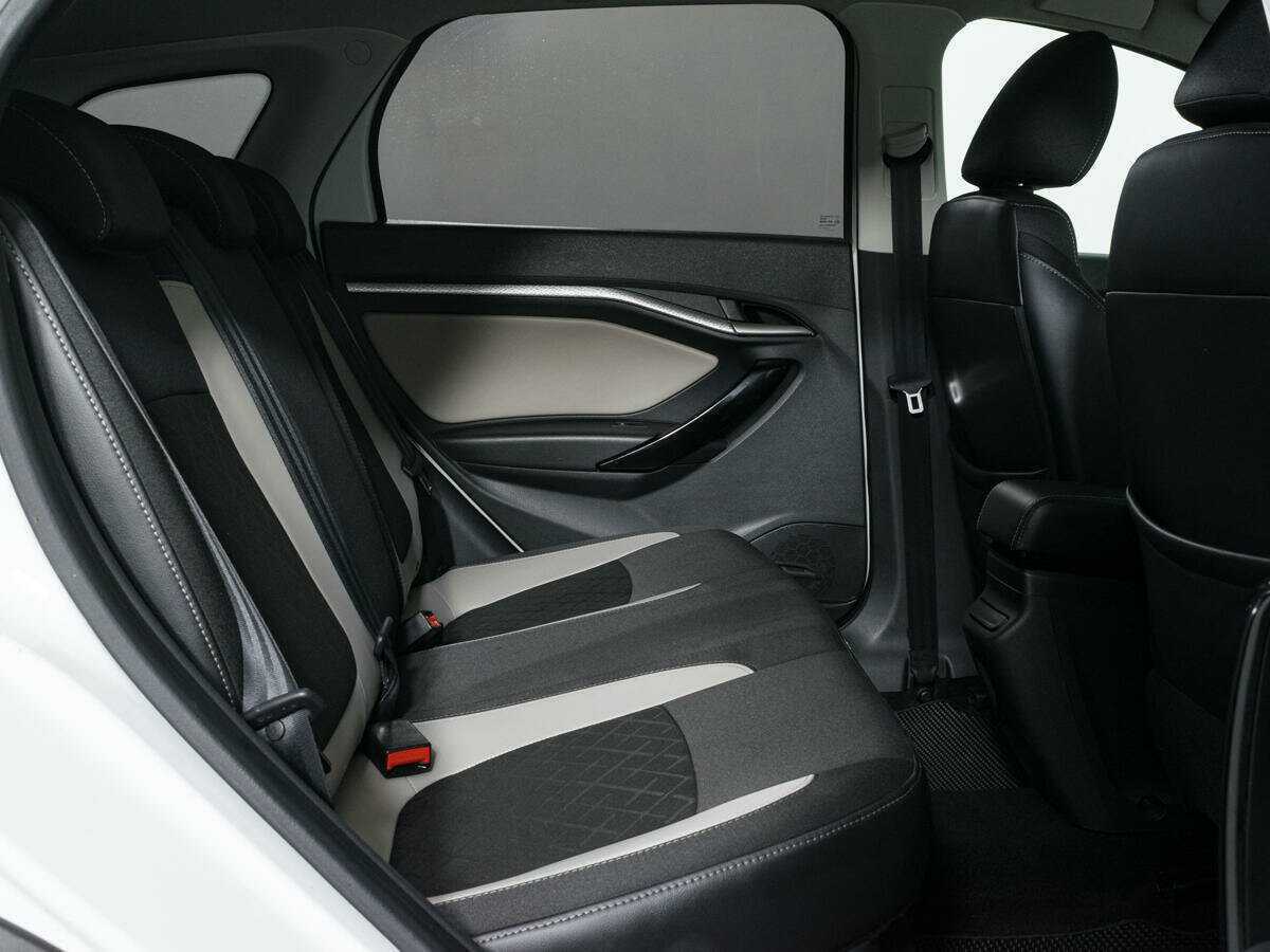 Купить Lada (ВАЗ) Vesta с пробегом. Фото: #10