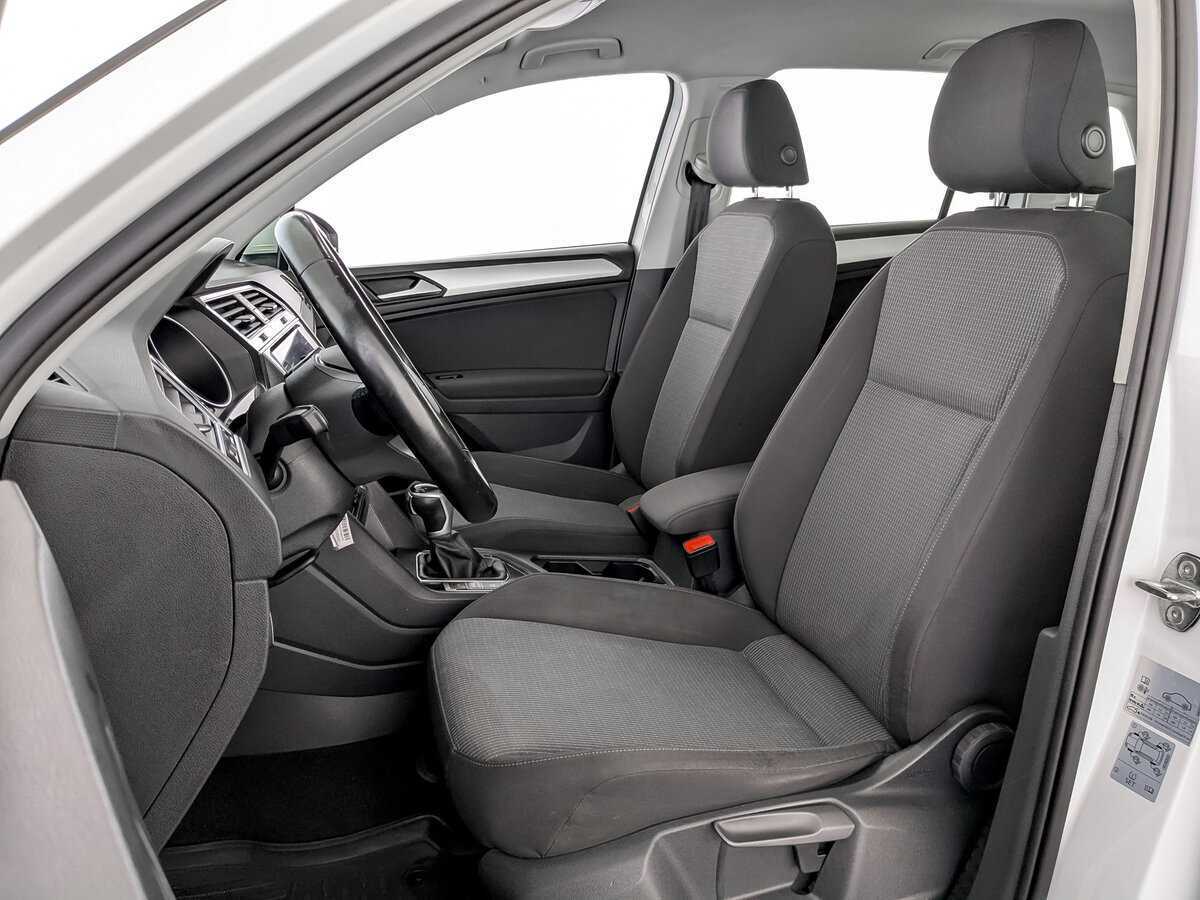 Купить Volkswagen Tiguan с пробегом. Фото: #19