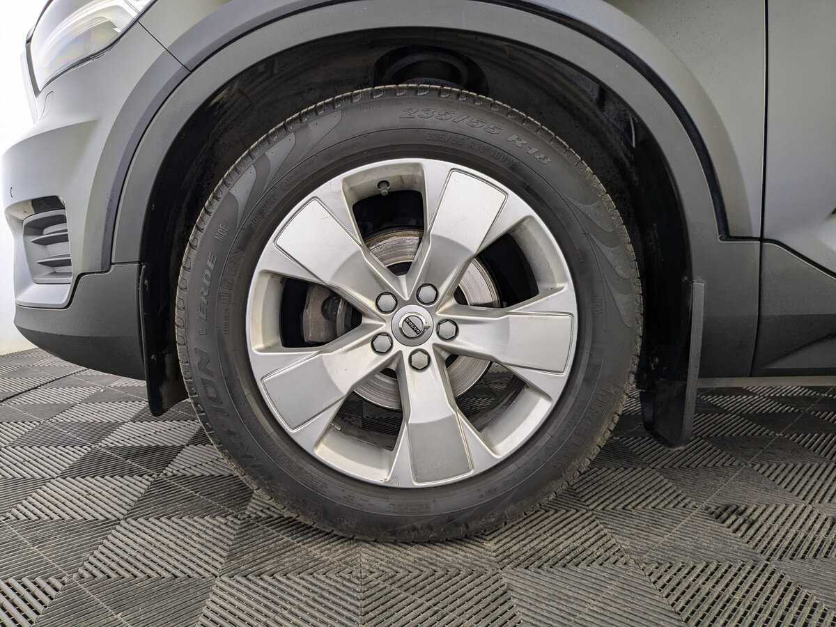 Купить Volvo XC40 с пробегом. Фото: #11