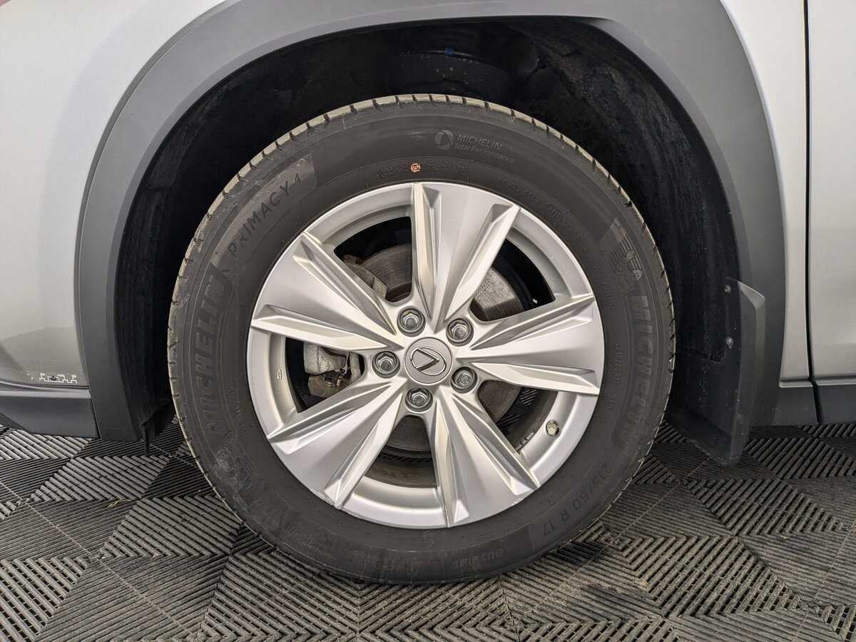 Купить Lexus UX с пробегом. Фото: #11