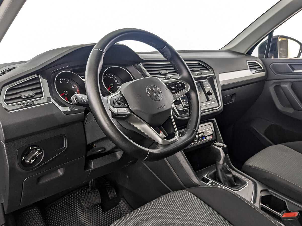 Купить Volkswagen Tiguan с пробегом. Фото: #15