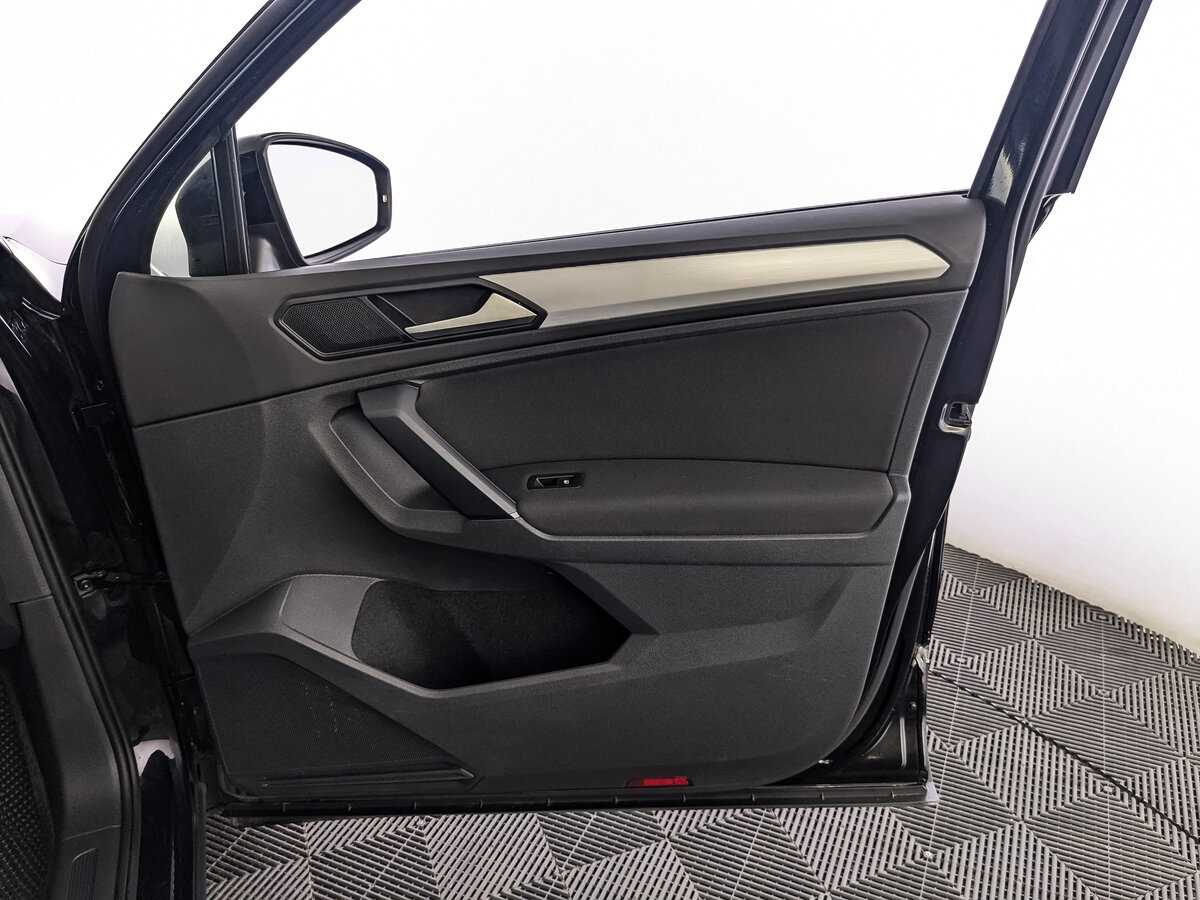 Купить Volkswagen Tiguan с пробегом. Фото: #23