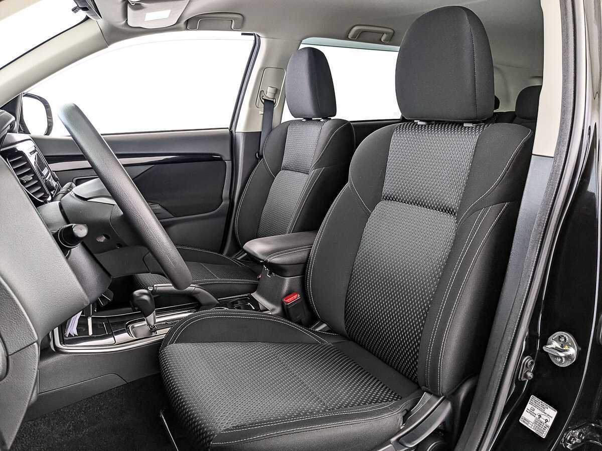 Купить Mitsubishi Outlander с пробегом. Фото: #19