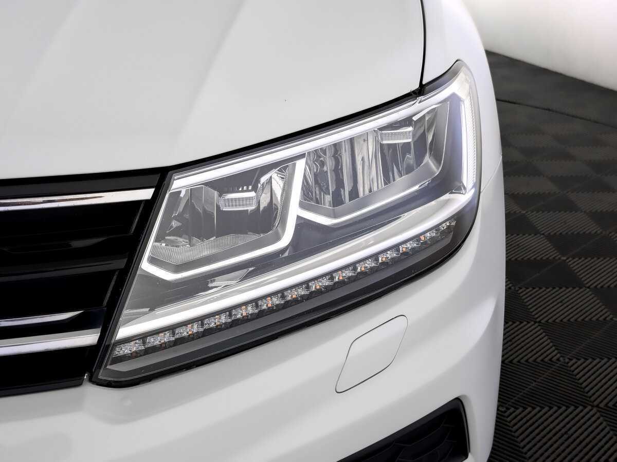 Купить Volkswagen Tiguan с пробегом. Фото: #16
