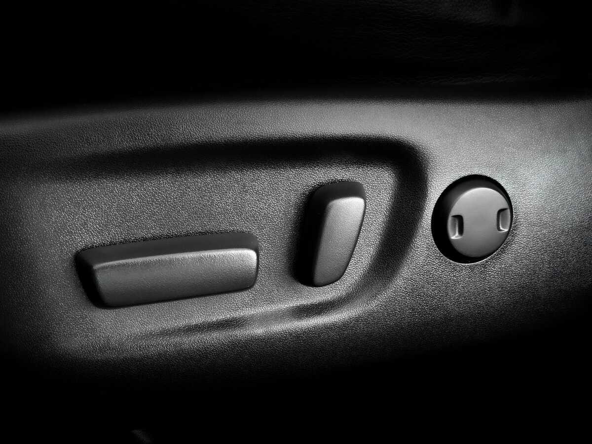 Купить Toyota RAV4 с пробегом. Фото: #20