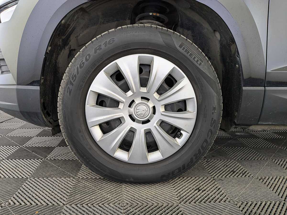 Купить Skoda Karoq с пробегом. Фото: #11