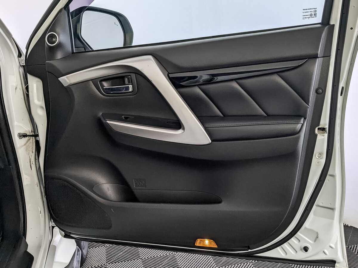 Купить Mitsubishi Pajero Sport с пробегом. Фото: #22