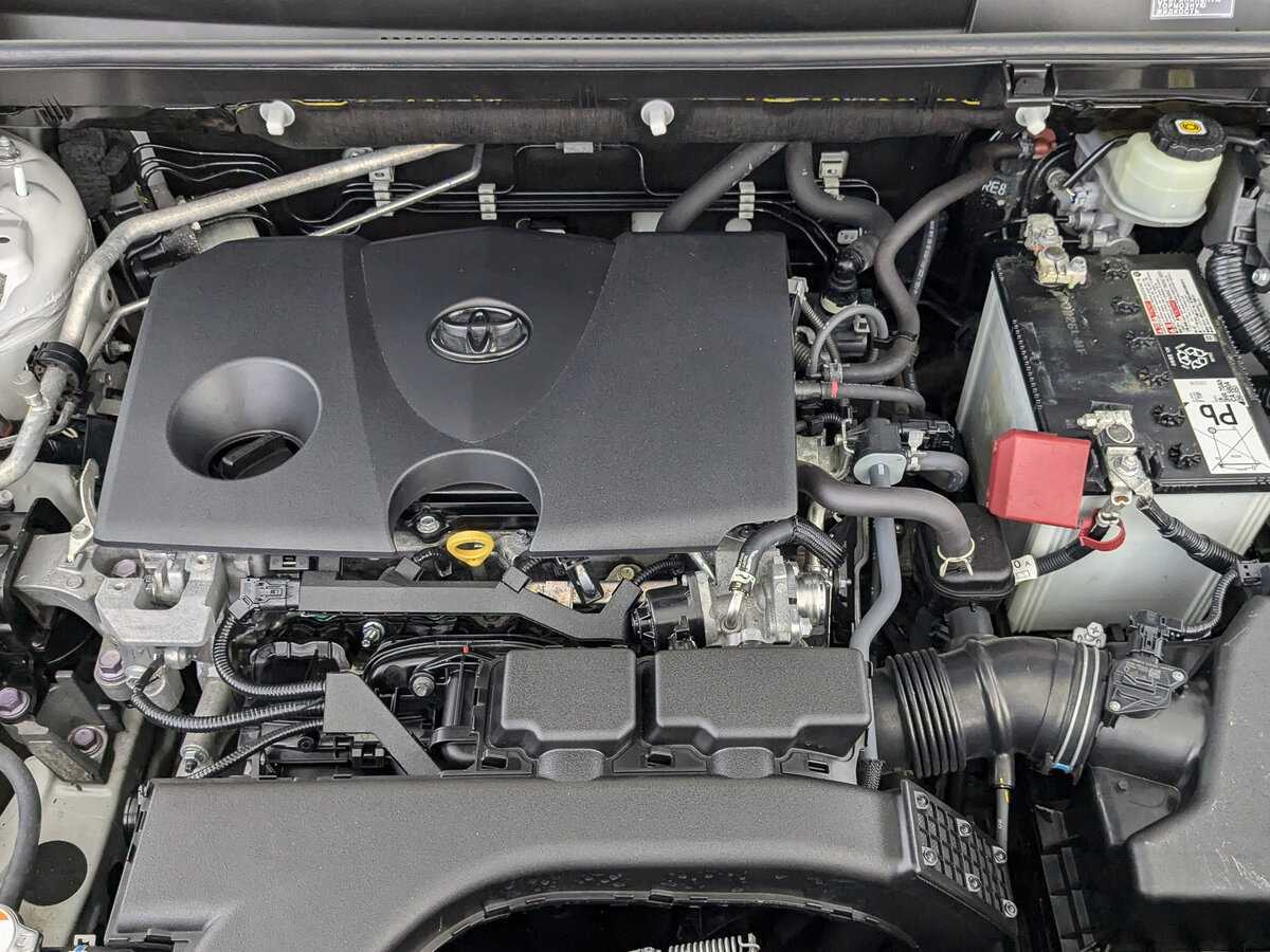 Купить Toyota RAV4 с пробегом. Фото: #8