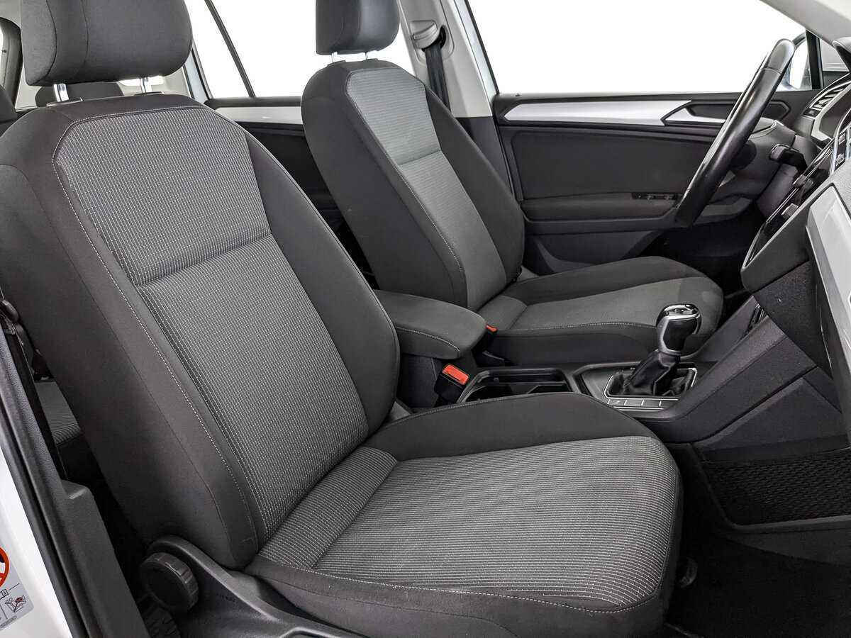 Купить Volkswagen Tiguan с пробегом. Фото: #23